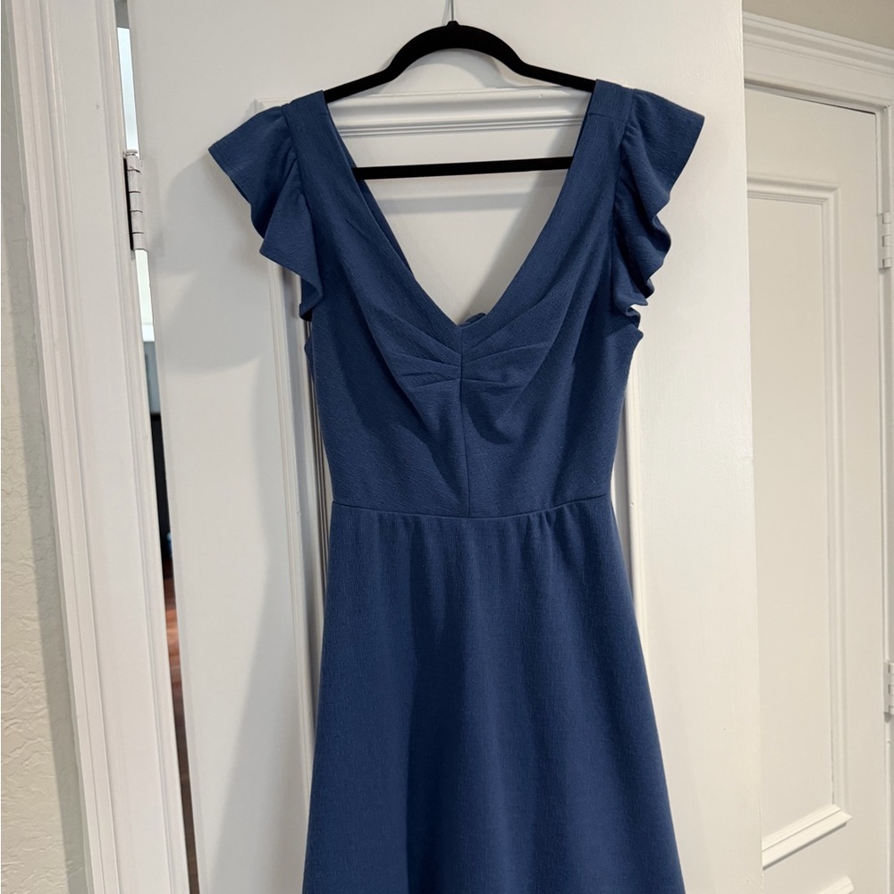 Chic Backless Blue Dress with Ruffled Sleeves